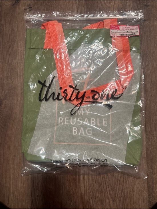 thirty-one Handbags - thirty-one Olive Green Tote with Coral Handles
